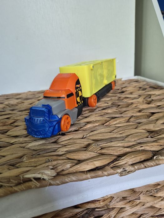 Грузовик Hot Wheels