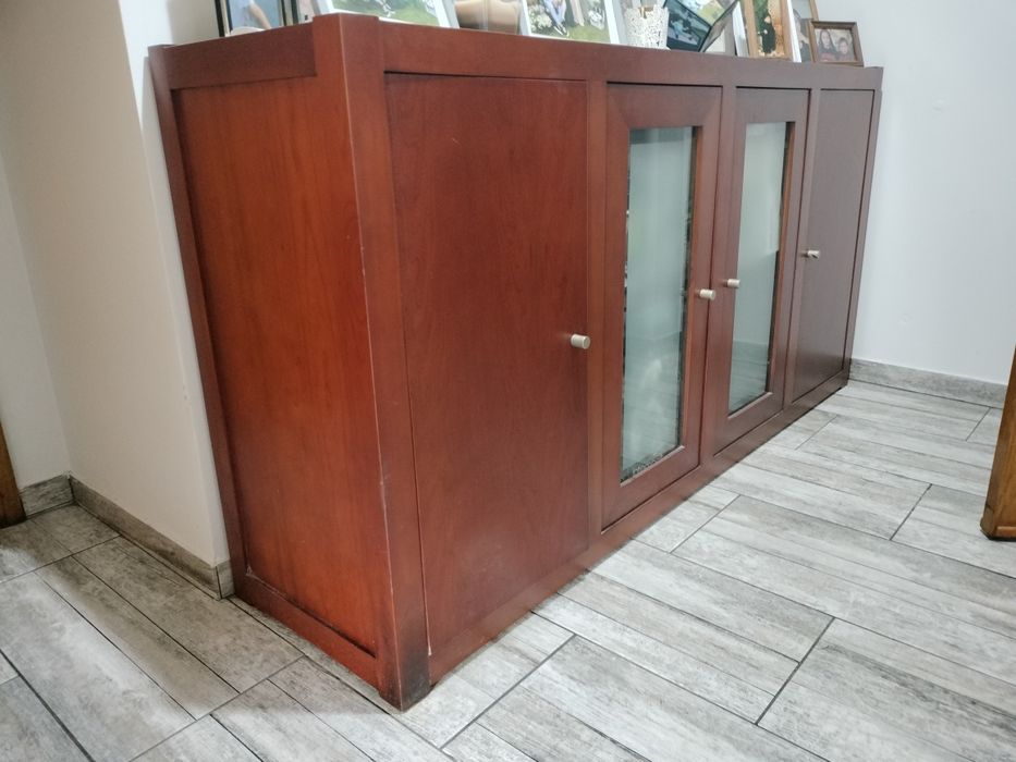 Mobília de sala castanha