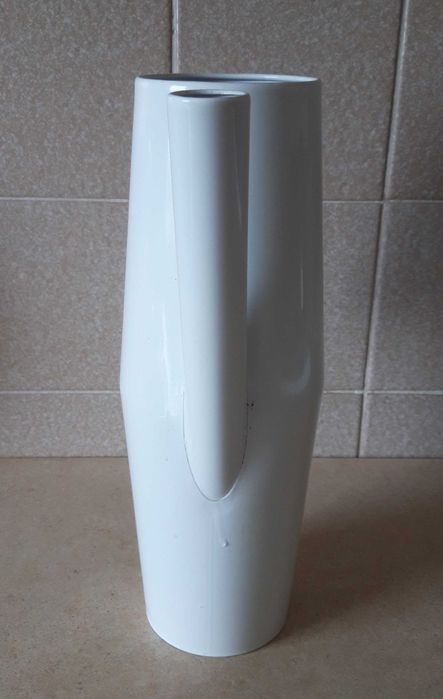 Metalowy wazon do suchych kwiatów Ikea Bittergurka konewka