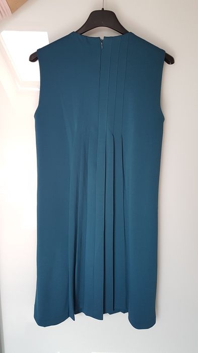 Sukienka morska plisowana Reserved