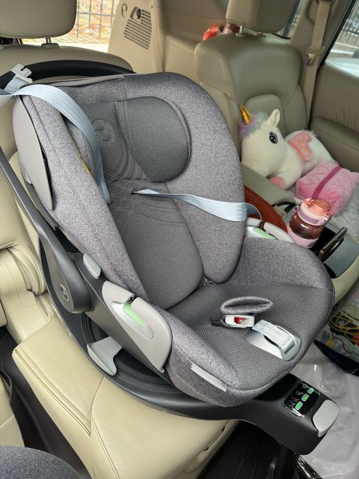 Автокресло от рождения 0+ до года 1 Cybex Cloud T i size plus