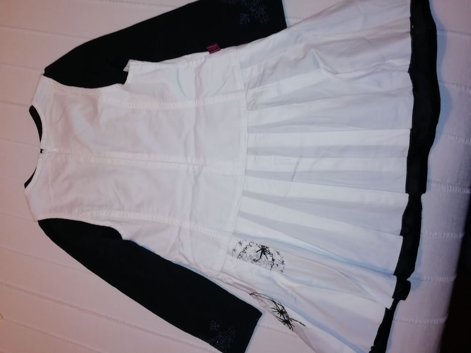 Vestido CATIMINI branco de menina com Colan e t-shirt a condizer