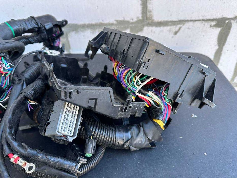 Блок корпус предохранителей Mitsubishi Outlander 3 8565A357