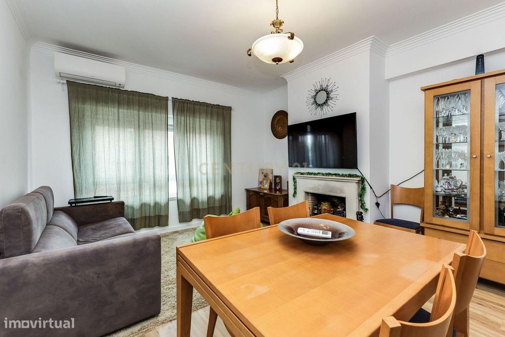 Apartamento T2 recentemente renovado|Seixal — Seixal, Arrentela E Aldeia De Paio Pires, Setúbal
