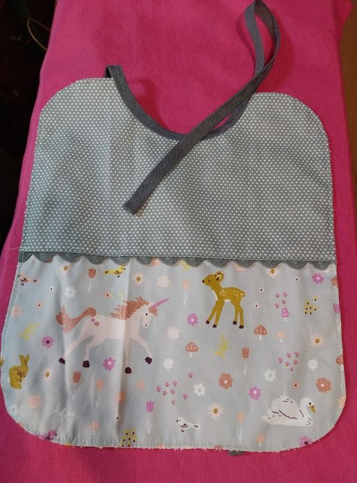 Baby Bibs in Various Patterns431065826151649281