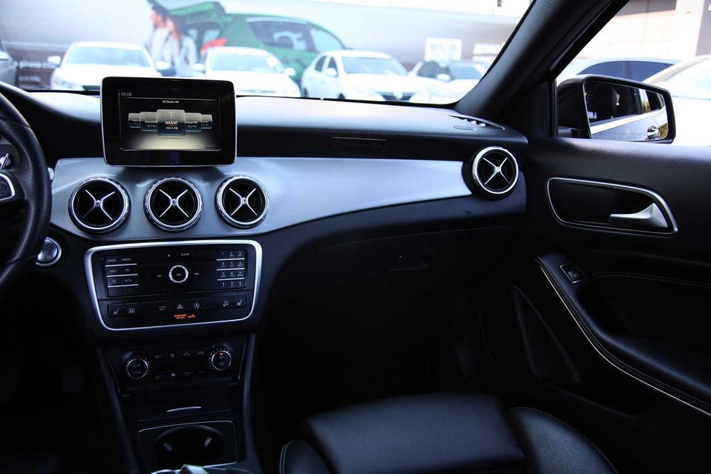 Mercedes-Benz GLA 2016