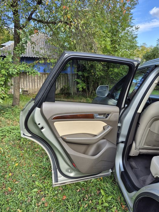 Продам Audi Q5 2014 року