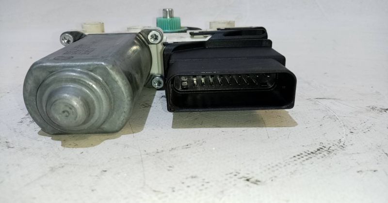 Motor vidro trás esquerdo VOLKSWAGEN Passat Variant (3C5)