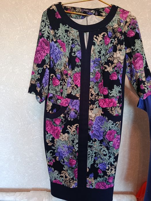 Продається сукня