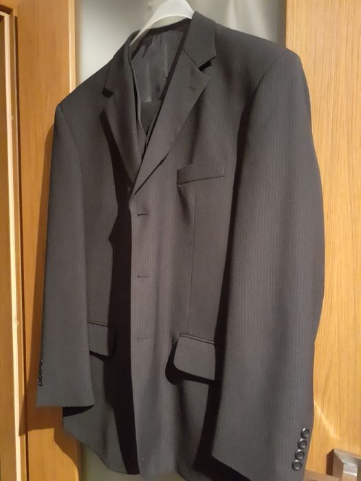 Nowy komplet dla Pana marynarka, spodnie, kamizelka