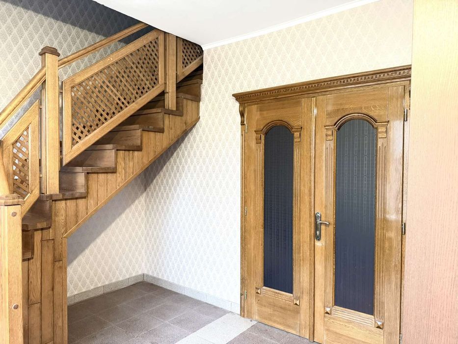 Оренда всього  будинку або половину  будинку