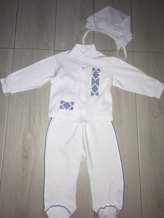 Костюмчик для найменшеньких