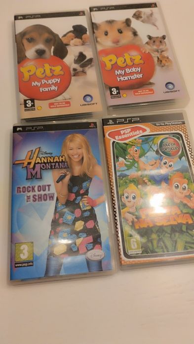 PSP SONY em bom estado  com 4 jogos