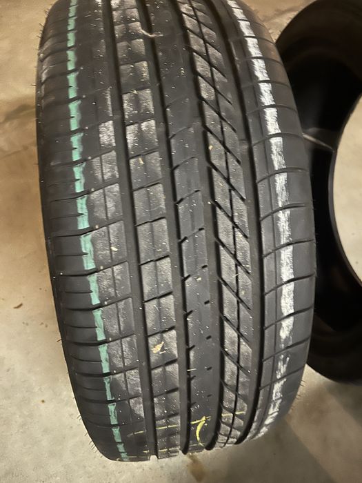 Pneus Goodyear RFT 245/40/19
