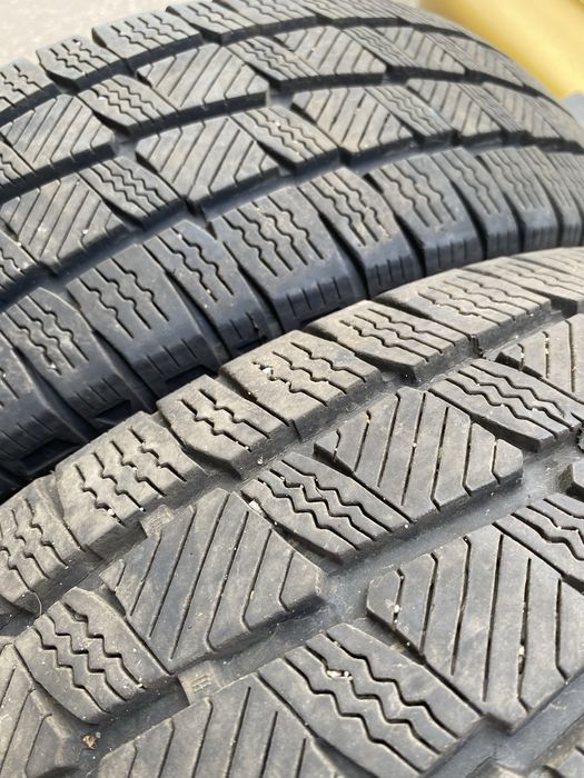 Авто шина на бус грузова