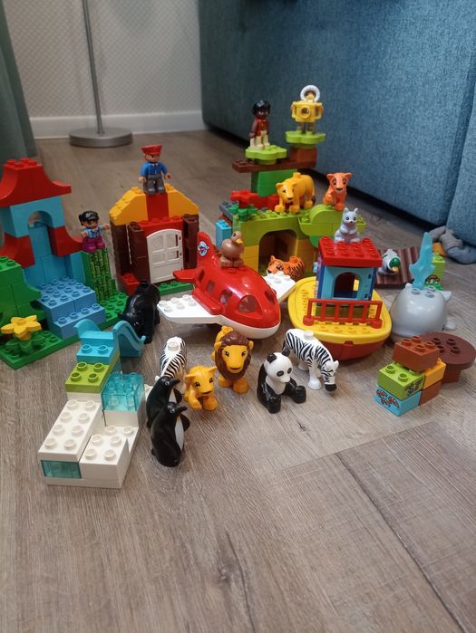 Lego duplo навколо світу