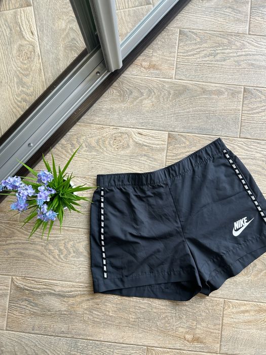 Шорти Nike