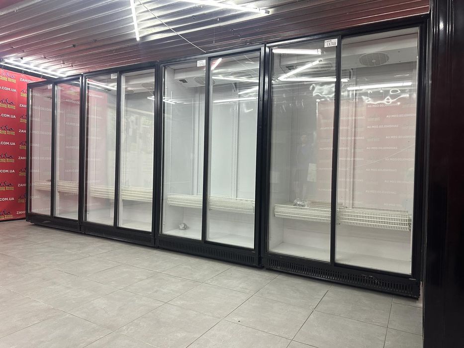 Холодильна вітрина ларь холодильник. Шафа -вітрина для магазину