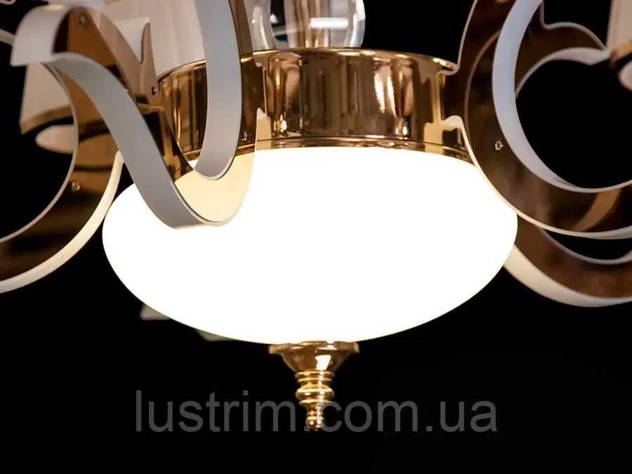 Класична люстра з ріжками, що світяться 40W на 5 плафонів
