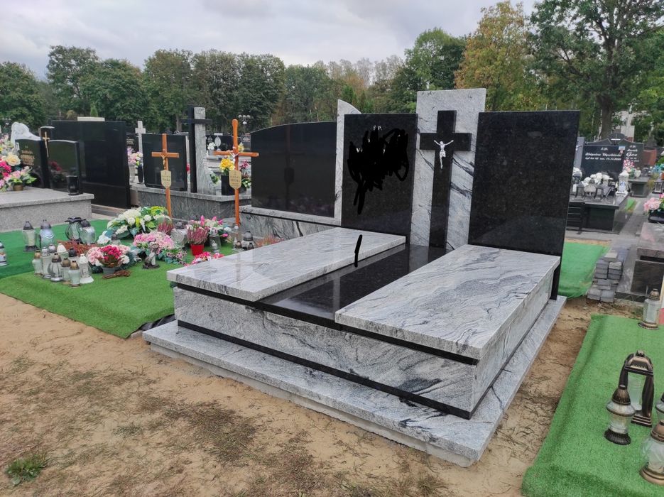 Nagrobki Pomniki granitowe na zamówienie  montaż
