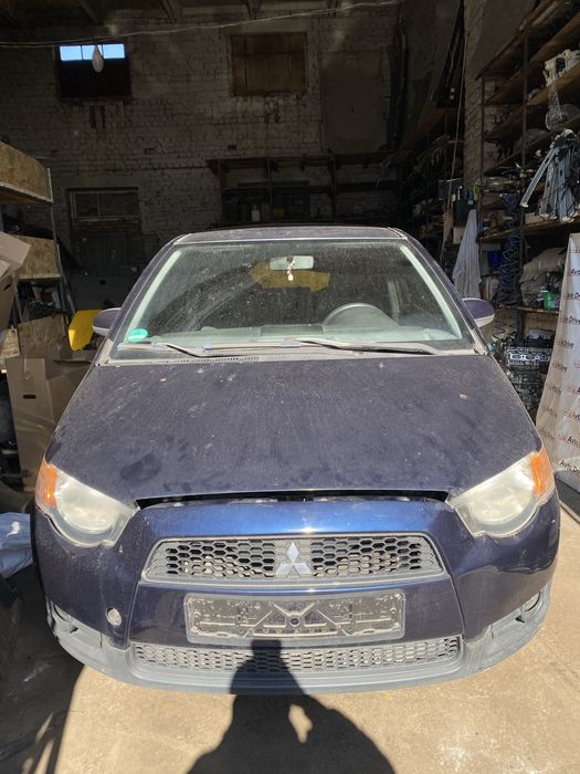 Разборка Mitsubishi Colt 9 Z30 2008-2012 год капот крыло фара дверь