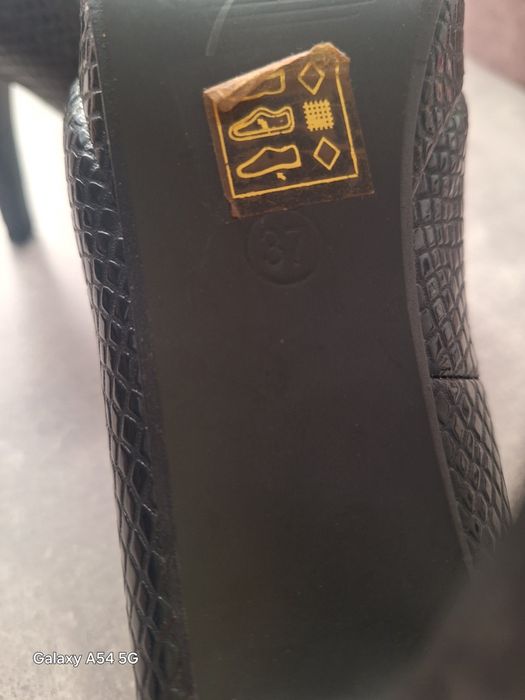 Szpilki na platformie roz. 37