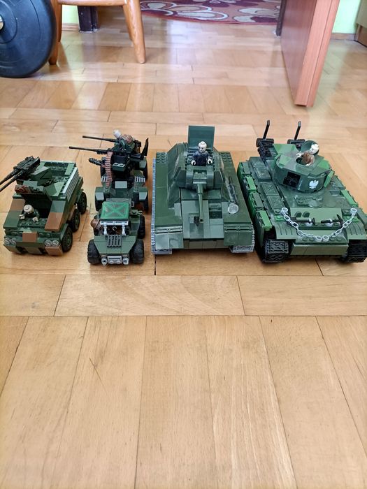 Zestawy wojskowe Cobi