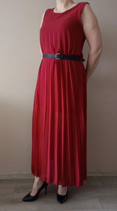 Koktajlowa sukienka maxi czerwona na wesele 38 / M plisowana