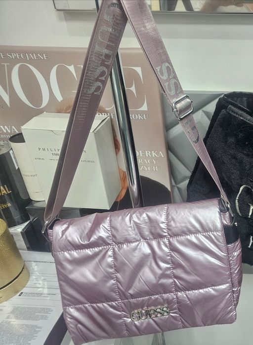 Torebka logowana Guess