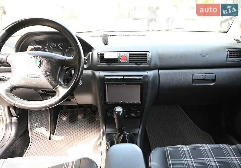 автомобіль Skoda Octavia 2008