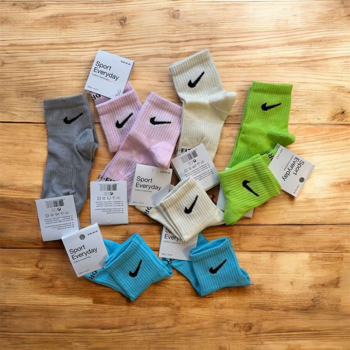 Skarpetki 36-46 średnie Wysokie