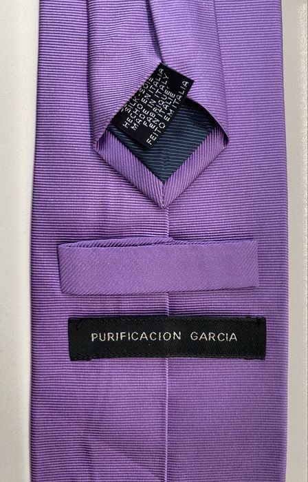 Gravata Purificacion Garcia Nova