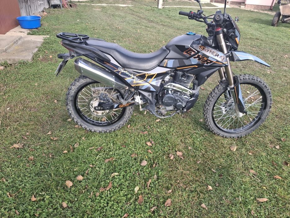 Продам мотоцикл Shineray 250 6c