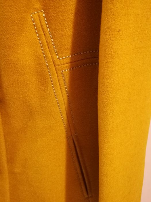 Płaszcz damski wełniany