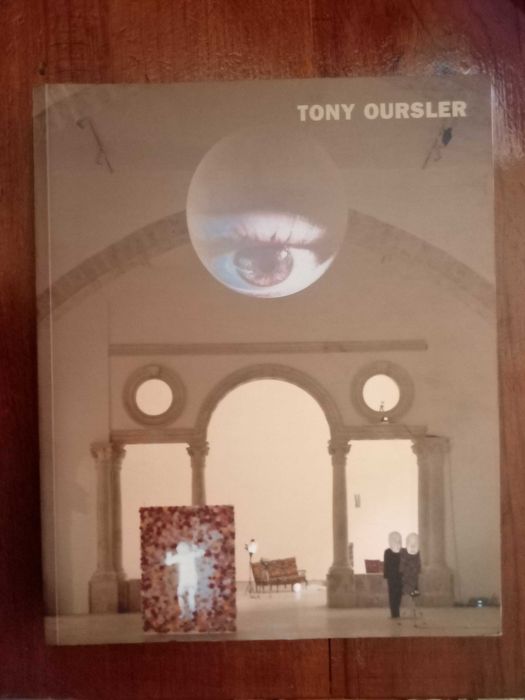 Tony Oursler [catálogo CCB]