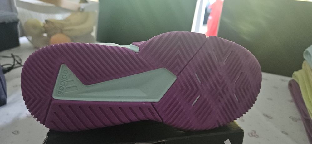 Vendo Adidas Court Team 2.0