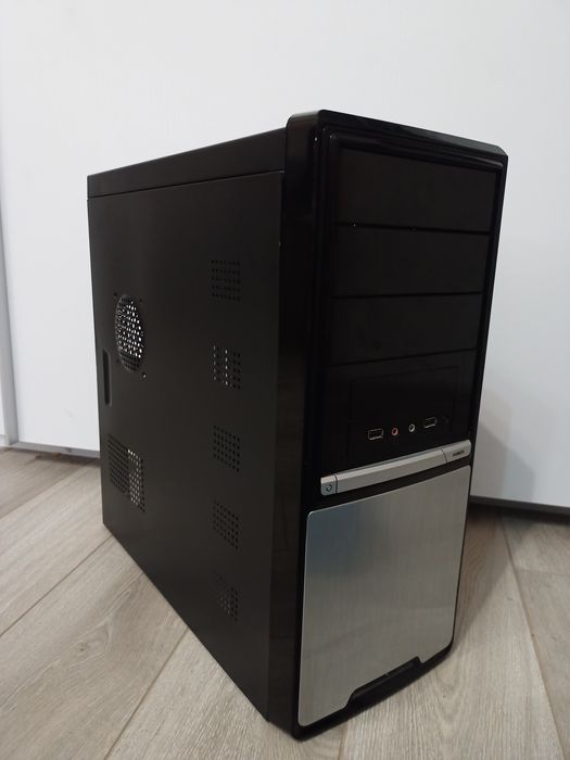 Комп'ютерний корпус