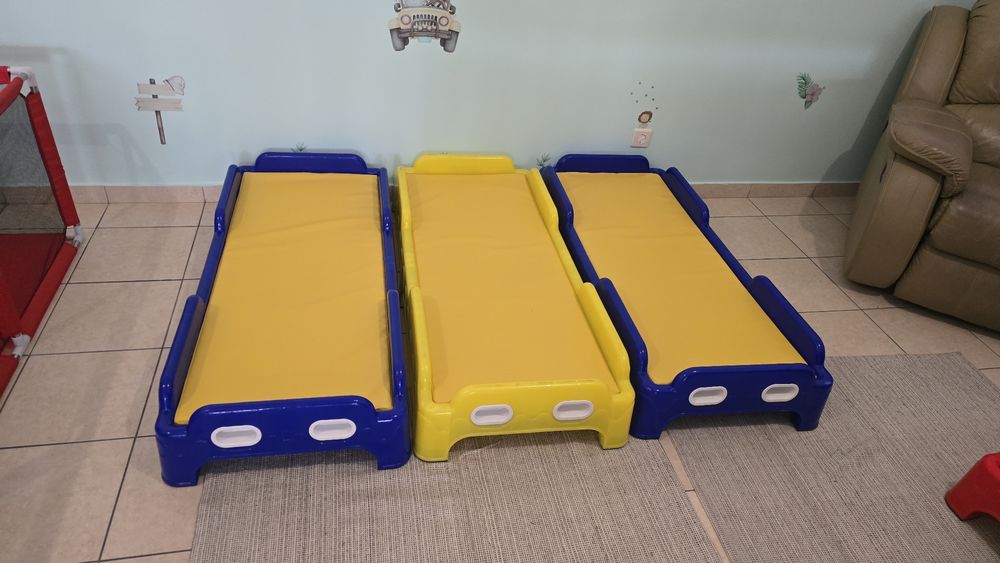 Catre com colchão novo