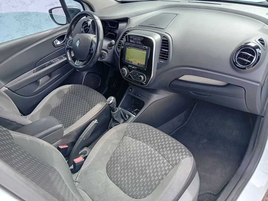 Renault Captur 1.5 dci - Nacional ( pequeno sinistro )