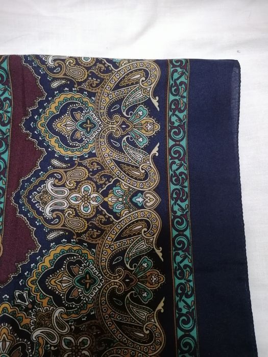 Lenços antigos de cabeça