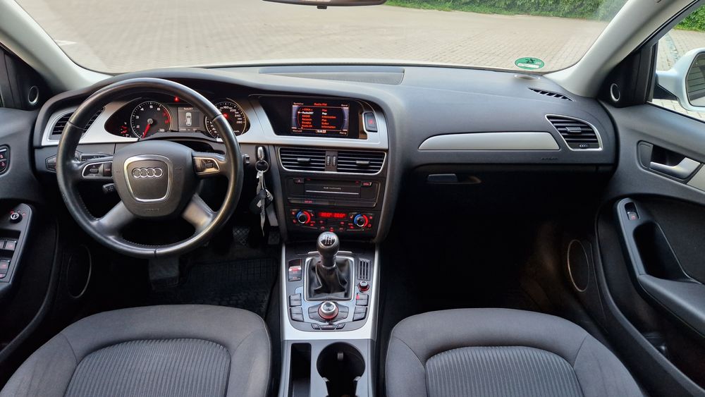 Audi a4 b8 kombi 1.8 benzyna Super stan Zamiana