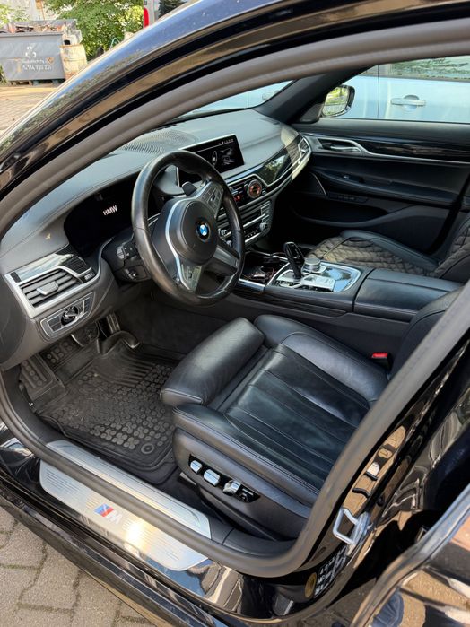 Samochód BMW Seria 7