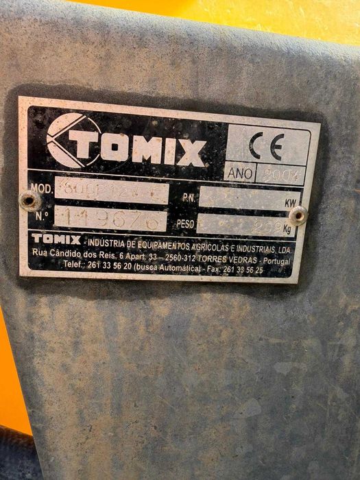 Pulverizador / Máquina de Cura Tomix 800L - Barras 12m