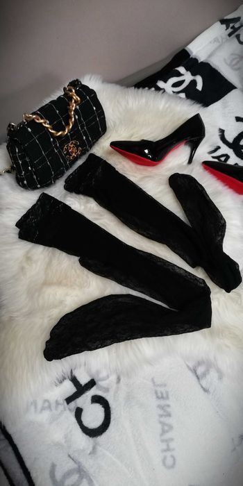 pończochy czarne koronkowe samonośne