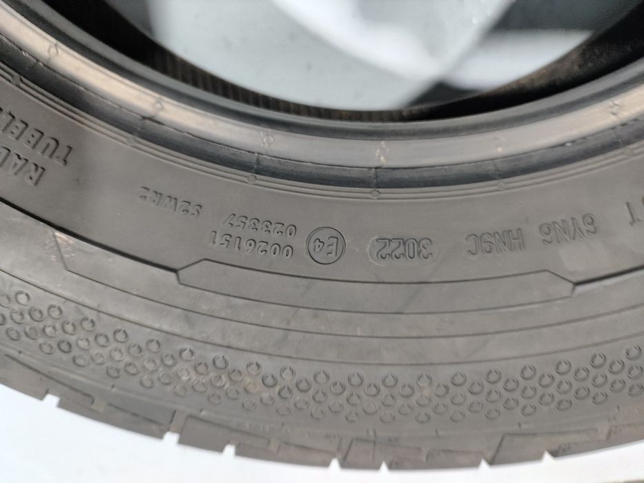 2 pneus semi novos 195-75R16C Continental - Oferta dos Portes