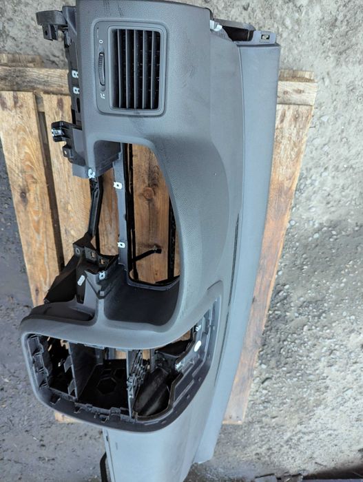 Торпедо Панель AIRBAG Консоль ВАГ WAG VOLKSWAGEN GOLF V Гольф 5 Jetta Джета