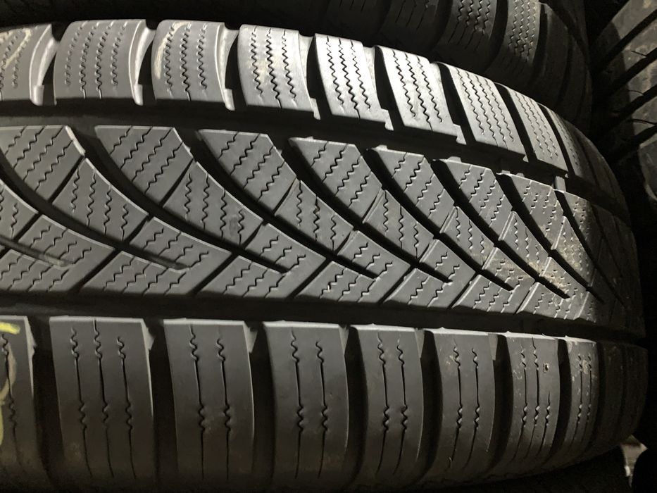 Комлект всесезонных шин 225/60 17 Hankook Kinergy 4s