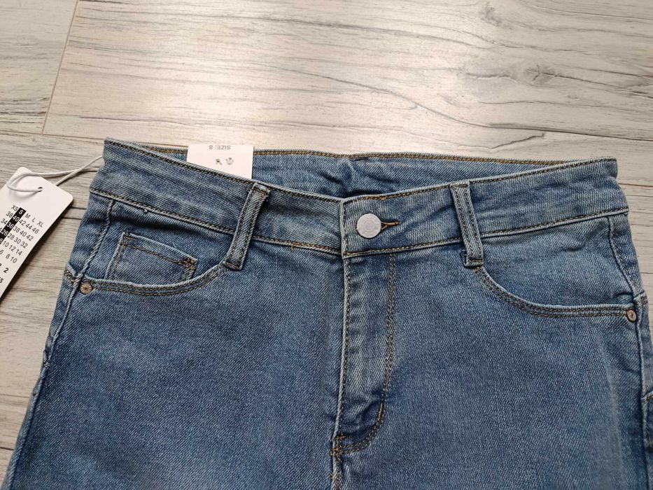 Jeansy nowe push up S