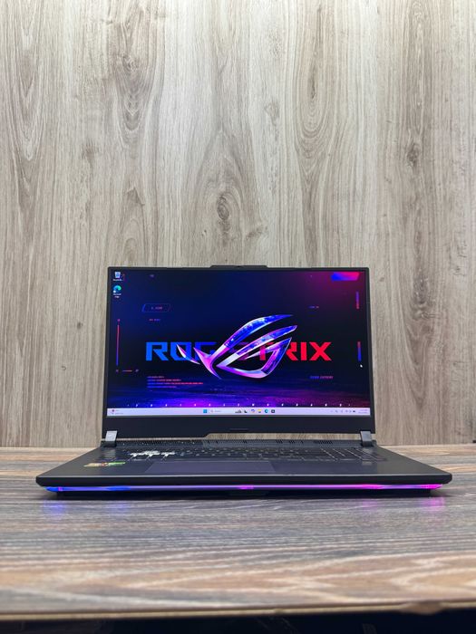 Ігровий ноутбук Asus ROG G713PV 17.3| 2K| 240Hz| AMD Ryzen 9 7845HX|DDR5-16GB|SSD-1TB|RTX 4060 8GB|АКБ 100% (90.000mWh)