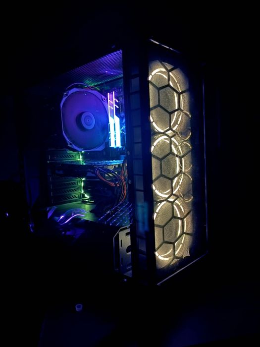 Komputer gamingowy - Radeon RX 580 8GB l Intel 8600K l DDR4 16GB